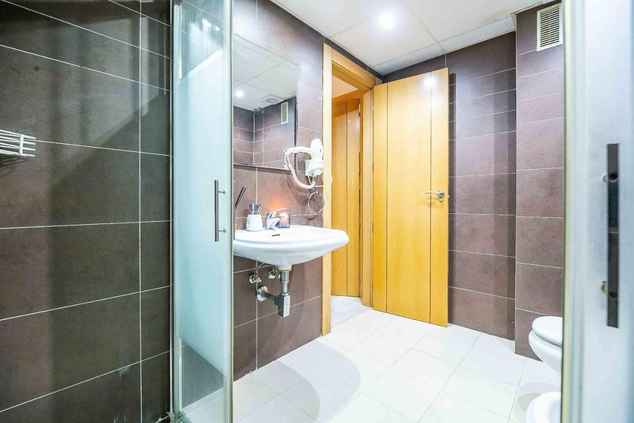 Carlos Haya Beautiful Apartment With Parking Málaga Esterno foto