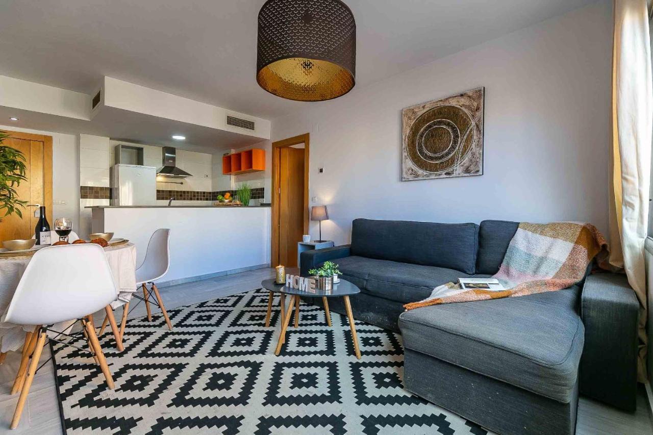 Carlos Haya Beautiful Apartment With Parking Málaga Esterno foto